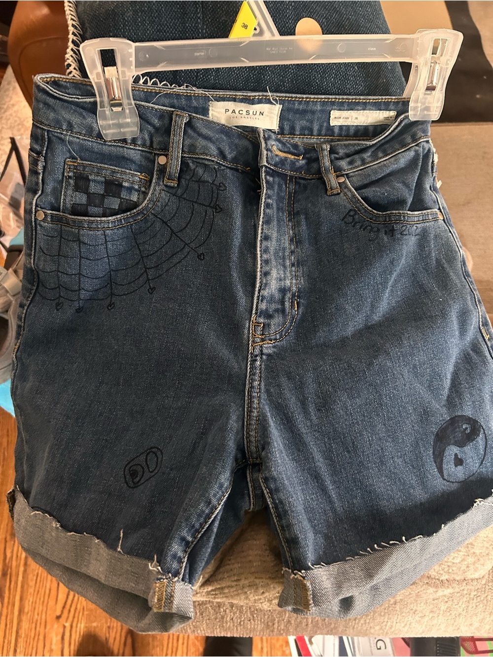 PacSun Blue Denim Relaxed Cutoff Jeans Shorts with Graphic Accents - Picture 4 of 7